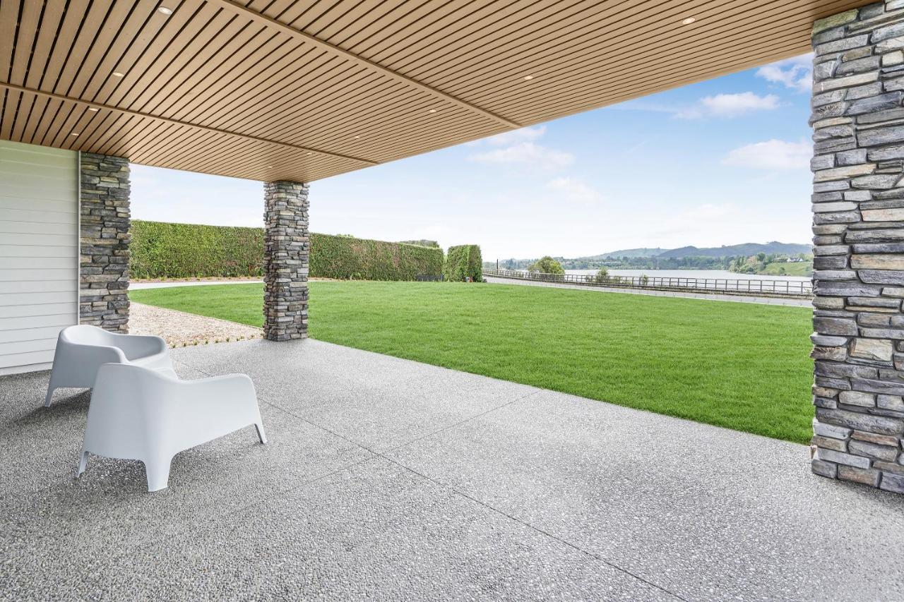 Lakeside Karapiro Downstairs Apartment Cambridge Exterior foto