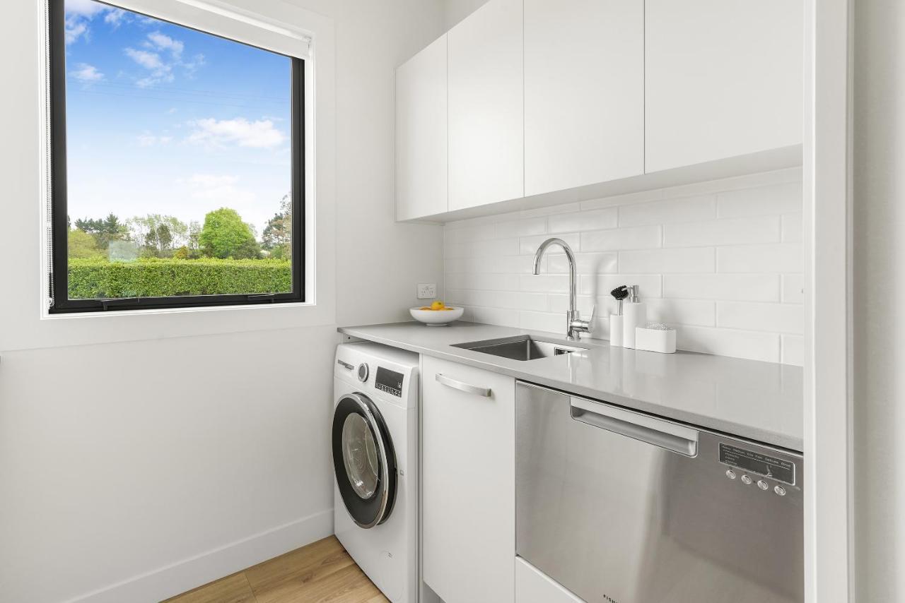 Lakeside Karapiro Downstairs Apartment Cambridge Exterior foto